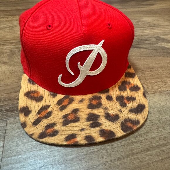 Primitive Skate Snapback Hat – Red Crown / Leopard Brim – Great Condition - Picture 1 of 5